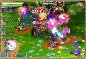 オンラインRPG『ルビニアサーガ』戦闘画面